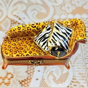 Limoges France Hand Painted Leopard Chaise Lounge W/ Zebra Pillows Trinket Box
